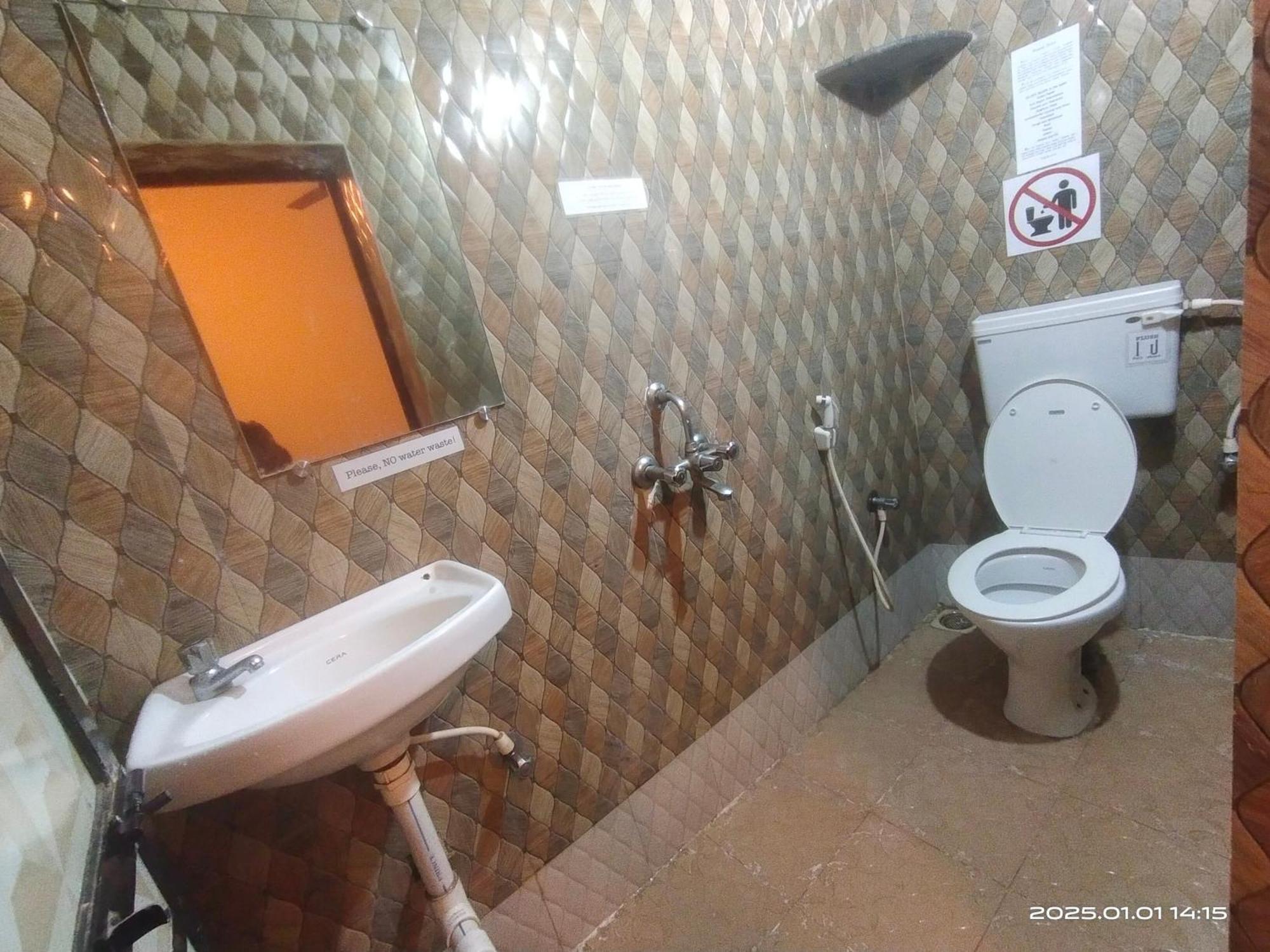 No Name Guesthouse Arambol Buitenkant foto